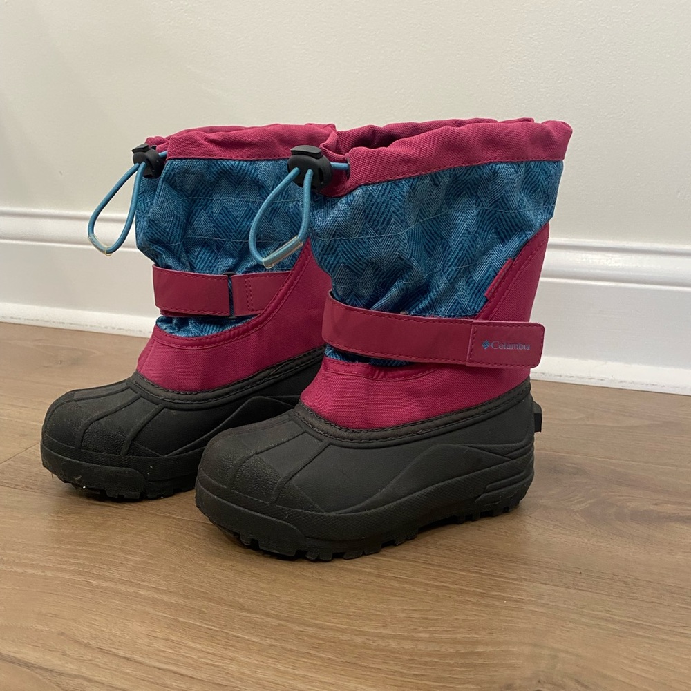 Columbia toddler Powderbug Plus II snow boots size 12